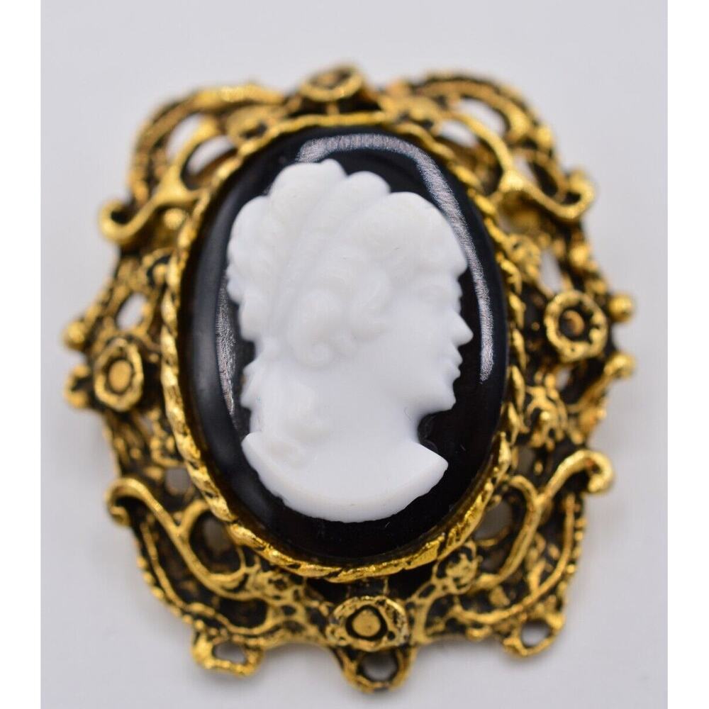 Vintage Cameo Brooch Pin Antiqued Gold Black White Inlay Oval 1970s BinJ